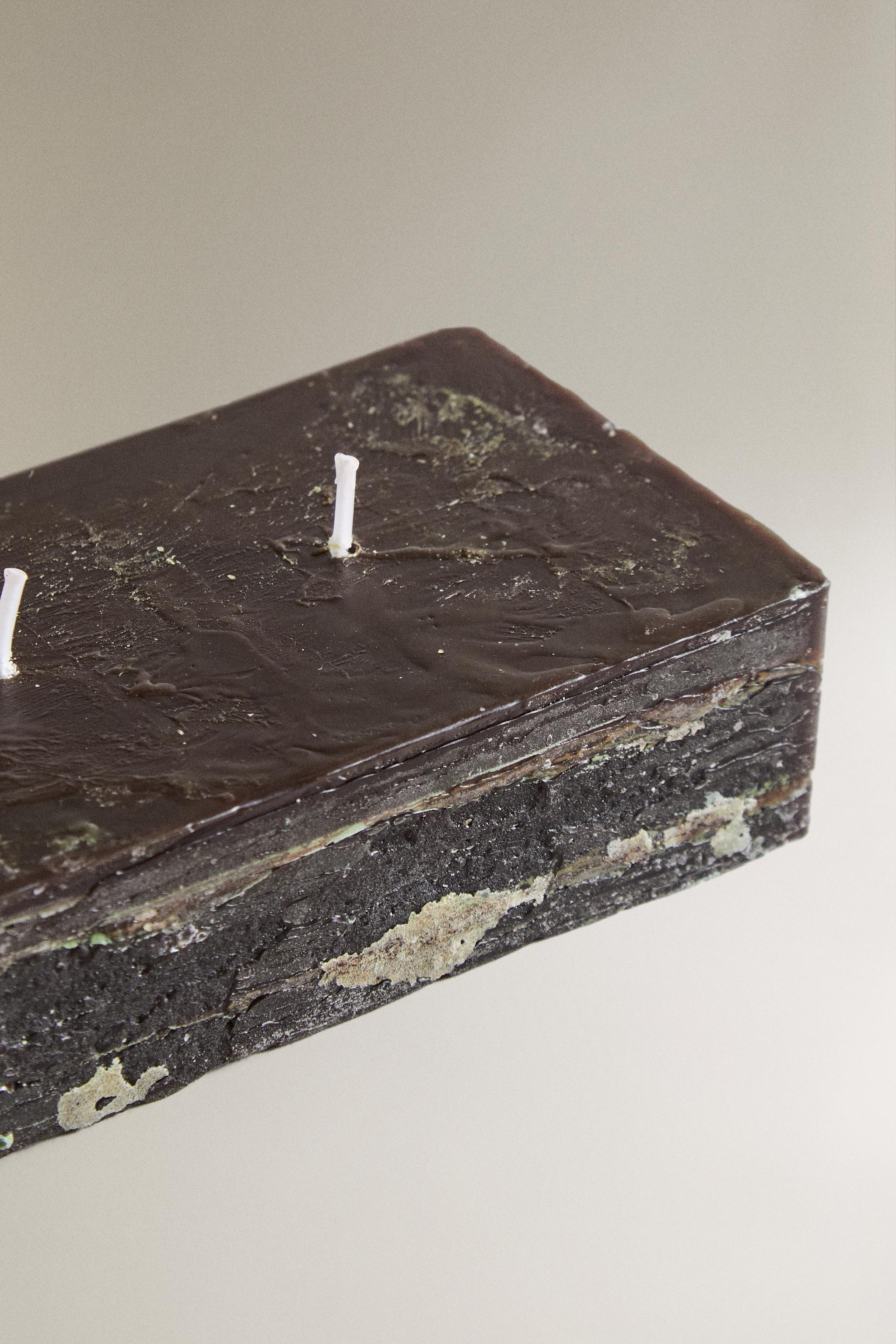 (850 G) RECTANGULAR AMBER VANILLA SCENTED CANDLE